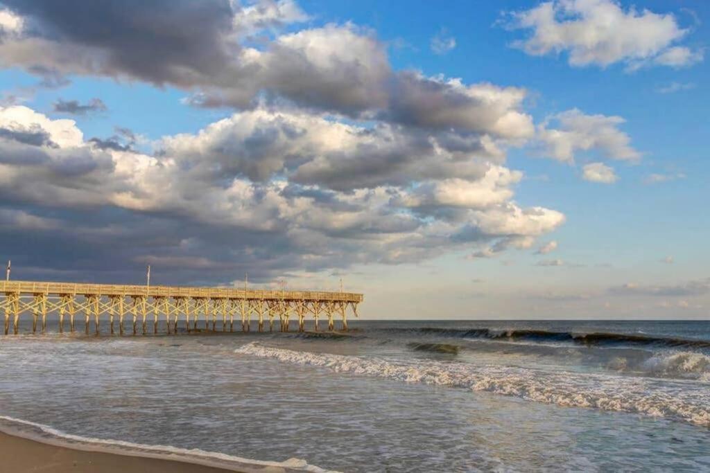 *Renovated Oceanfront Condo*Queen Beds*Pools*Hot Tubs*More*P220 Миртл-Бич Экстерьер фото